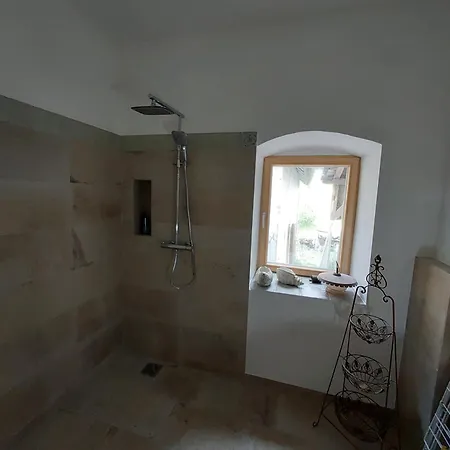 Zur Krone 4 Schlafzimmer Bis 6 Pers 아파트